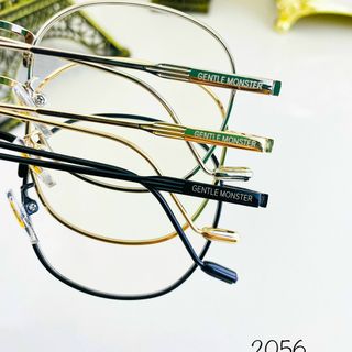 Mắt kính gọng cận