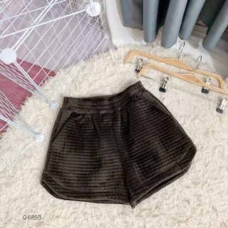 Quần short da lộn nhung mịn đẹp xĩu , lưng thun co giãn