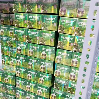 Kem Pt Bert thảo mộc trà xanh trắng da tái tạo 15gr (giá bao bì 159k)