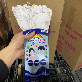 Khẩu trang KF94 4D Hàn Quốc trẻ em dày dặn, ôm sát mặt, 1 thùng 300 cái