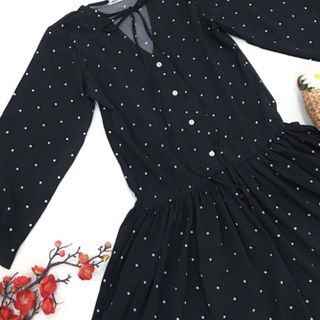 ĐẦM BABYDOLL ĐEN NÚT TRẮNG
