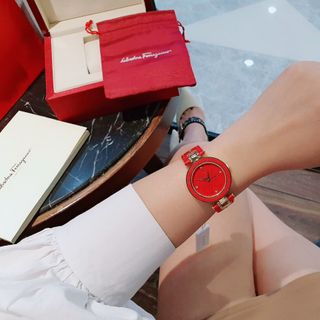 ĐỒNG HỒ SALVATORE DA NỮ ĐỎ QUYẾN RŨ