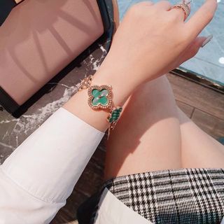 ĐỒNG HỒ LẮC VAN CLEEF XINH
