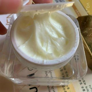 ức chế nám ngăn nám mới trào ngược sắc tố