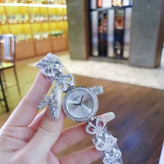 ĐỒNG HỒ GUCCl NƠ XINH