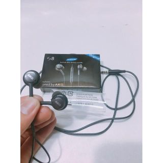 Tai nghe AKG
