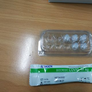 Bộ test nhanh covid 19 BIOCREDIT Hàn Quốc (20 bộ/hộp)