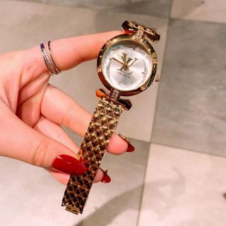 ĐỒNG HỒ LOUIS VUITON NỮ XINH