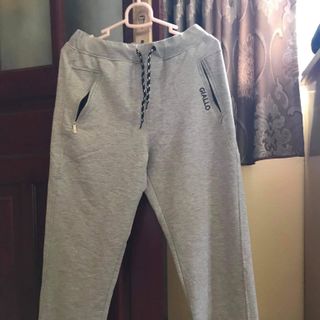 Quần nỉ thể thao