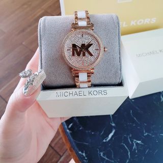 ĐỒNG HỒ MICHAEL KORS CAO CẤP SALE CỰC SỐC