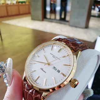 ĐỒNG HỒ FREDERIQUE CONSTANT NAM TRUNG CẤP