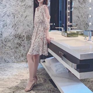 ĐẦM TIM KHOÉT TAY