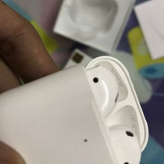 AirPods 2 Hổ vằn (louda 1562m)