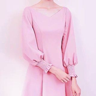 ĐẦM HỒNG CỔ V TAY DÀI