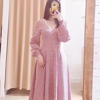 ĐẦM CARO ĐỎ DÁNG DÀI TAY BO