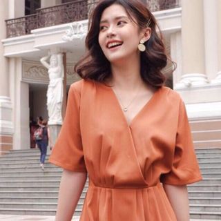 ĐẦM CAM XẾP LI EO