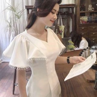 ĐẦM CỔ V VIỀN REN 2 MÀU
