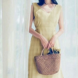 ĐẦM SUÔNG KẺ VÀNG