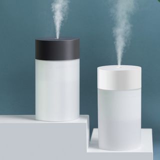 Máy phun sương tạo ẩm mini Humidifier, Tạo độ ẩm không khí, giảm nhiệt cái nóng mùa hè, giảm hanh khô trong phòng điều hòa giá sỉ