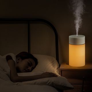 Máy phun sương tạo ẩm mini Humidifier, Tạo độ ẩm không khí, giảm nhiệt cái nóng mùa hè, giảm hanh khô trong phòng điều hòa