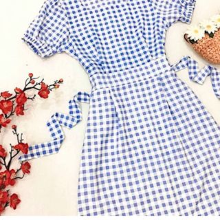 ĐẦM CARO XANH CỔ VUÔNG