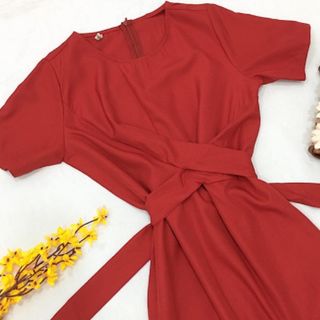 ĐẦM SUÔNG CHÉO EO 2 MÀU