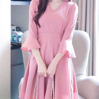 ĐẦM HỒNG TAY LOA THẮT NƠ