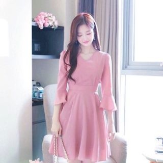 ĐẦM HỒNG TAY LOA THẮT NƠ