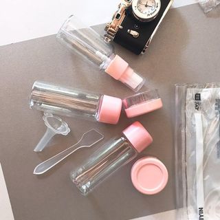 Bộ chiết mỹ phẩm du lịch 5 món - Hàn Quốc