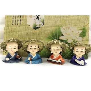 Bộ tượng 4 chú tiểu (Cầm Kỳ Thi Họa) Chú tiểu đội nón rơm