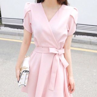 ĐẦM HỒNG TAY XẾP LI