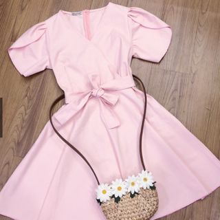 ĐẦM HỒNG TAY XẾP LI
