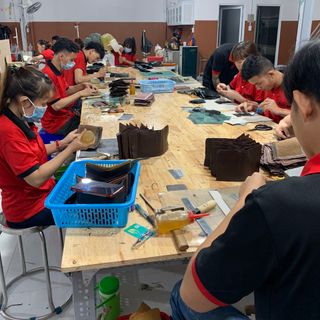 Tuyển CTV ví và dây lưng da bò và cá sấu
