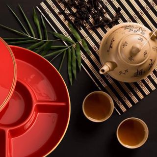 Khay mứt sứ Bát Tràng vẽ vàng kim