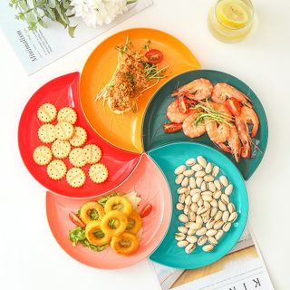 Set 5 đĩa bán nguyệt nhiều màu.