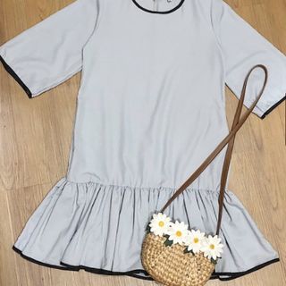 ĐẦM XÁM VIỀN ĐEN TAY LỠ