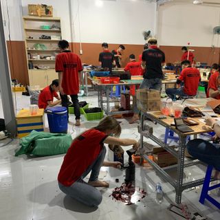 XƯỞNG CHUYÊN SỈ VÍ DA NAM SỐ LƯỢNG LỚN giá sỉ