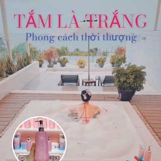 Sữa tắm kích trắng hoa hồng