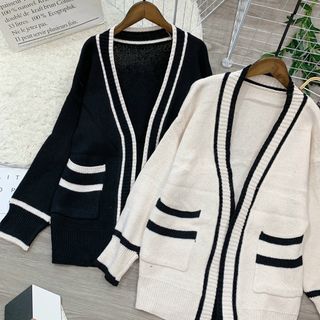 Len đẹp xĩu . Sl ít, nhanh tay inbox nào Cardigan len dày xịn chắc tay . Cưng muốn chớt luôn hà . Mix đồ bao sang Giá sỉ : 150K