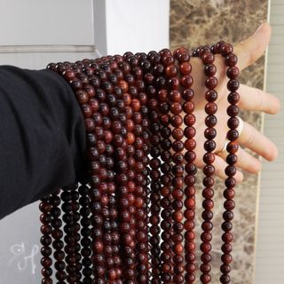 Vòng tràng hạt đi chùa