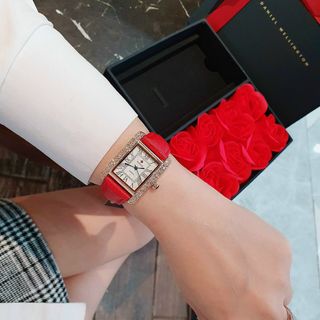 ĐỒNG HỒ WWOOR DA NỮ XINH