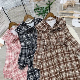 Đầm dạ nhung cổ phủ bèo nơ Mẫu đẹp chời, đẹp xĩu á nhaaaaa . Tiểu thư sang trảnhhh quá trời Chất dạ nhung len kẻ sọc caro dày mịn đẹp, có thun dễ mặc nè