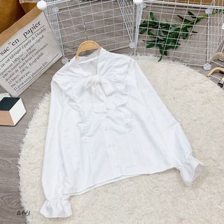 Áo kiểu bèo nơ Áo kiểu cổ bèo nơ màu đẹp qá xá luôn nè . Chất nhung mịn xịn dày đẹp, mix đồ siêu sang. . Hàng Qc xịn