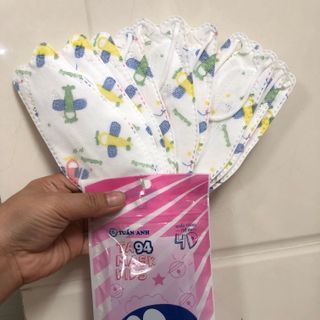 Khẩu trang KF94 em bé đủ mẫu