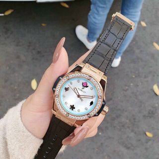 ĐỒNG HỒ HUBLOT NỮ SIÊU XINH SALE SỐC