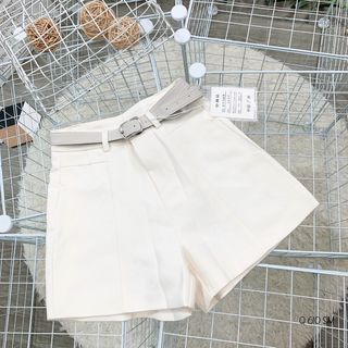 Quần short vải cotton cc dày xịn lưng bo cao kèm belt chuẩn xịn sò . 🥰 Lưng thun co giãn freesize