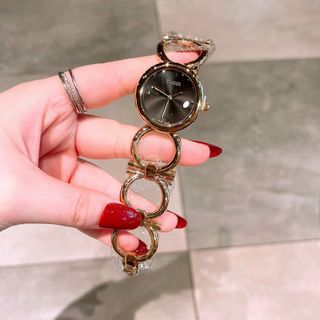 ĐỒNG HỒ GUCCl NỮ XINH XINH NEW