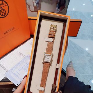 ĐỒNG HỒ HERRMES MINI DA NỮ VIỀN ĐÁ CAO CẤP