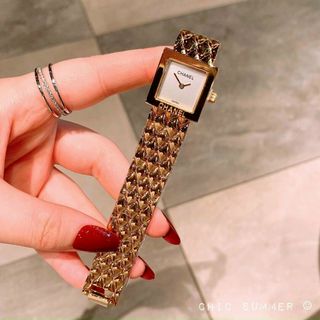 ĐỒNG HỒ THỜI TRANG VUÔNG MINI NỮ