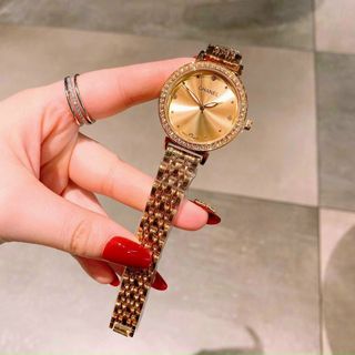 ĐỒNG HỒ THỜI TRANG VIỀN HỘT NỮ